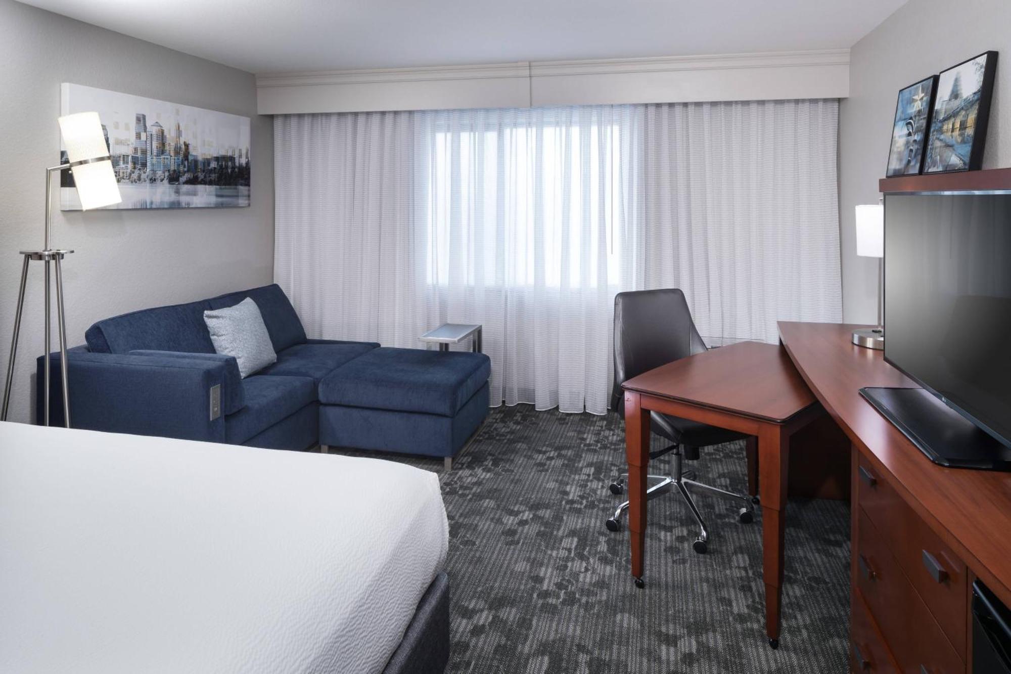 Courtyard By Marriott Austin Parmer Tech Ridge Exterior photo
